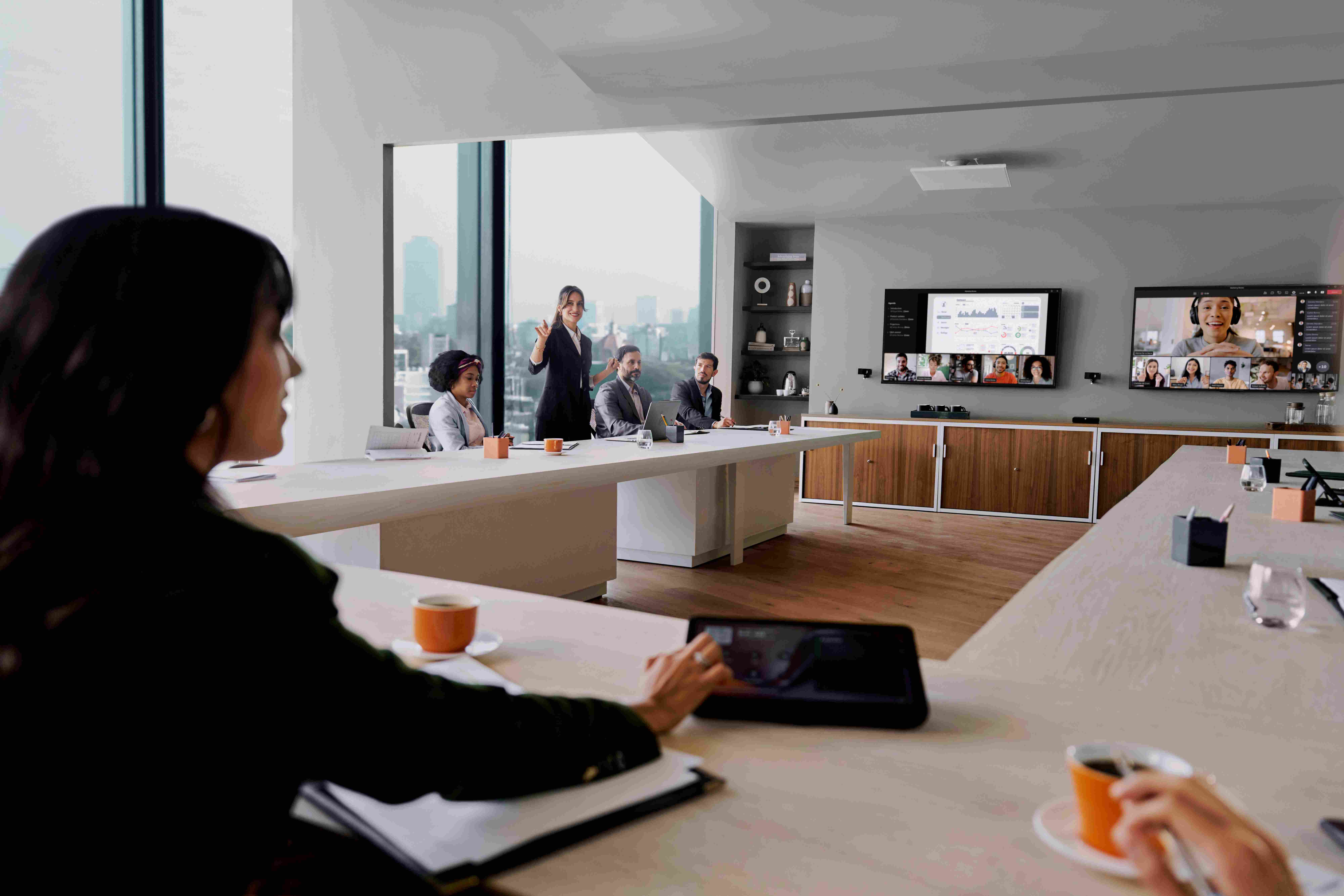 INTELLIMIX ROOM KITS