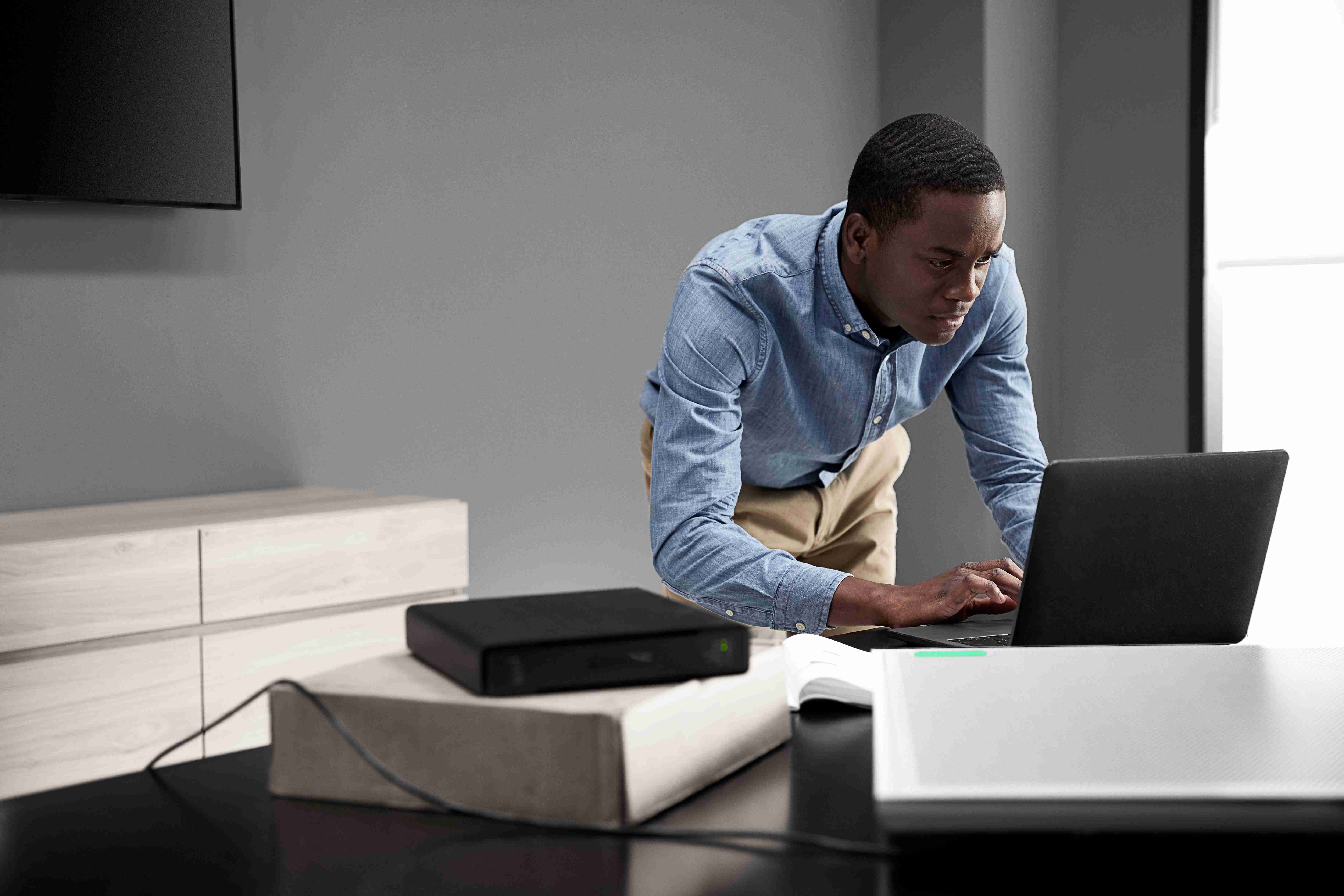 PROCESSADORES E INTERFACES DE ÁUDIO IP